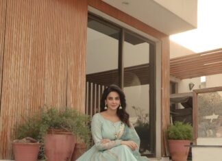 Saba Qamar Zaman Instagram - Kahan Ho Tum Chalay Aao Muhabbat Ka Taqaza Hai ☘️🌸 👗 @mohsin.naveed.ranjha @mohsin.ranjha_dino 📸 @waqar_ahmed_butt @paragonstudioofficial Eid Mubarak