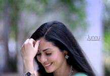 Sadha Instagram - Some more!!! 💙💚🤍 📷 @junnuphotography__