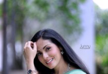 Sadha Instagram - Some more!!! 💙💚🤍 📷 @junnuphotography__