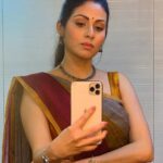 Sadha Instagram – #mirrorselfie #selfietime ❤️