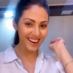 Sadha Instagram – Who all thought it’ll be a transition reel??? 😜

Sorry to disappoint, it’s just me sharing my joy of starting a new project! 😬