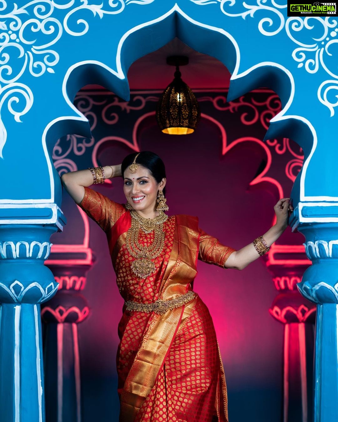 Sadha Instagram - ❤️❤️❤️ Styled by @impriyankasahajananda Outfit @brandmandir Jewellery @kushalsfashionjewellery Video @shivarajender.co Photography @starfotography. Makeup: I Me Myself 🙋♀️ Hair & Saree Draping @sreedhasmakeup Location @studio.romeojuliet #styledbypriyankasahajananda #reelitfeelit #sadaasgreenlife #weddingseason #bridalmakeup #bride #veganmakeup #vegansilk #crueltyfreebeauty #crueltyfreemakeup #veganlife #veganactor #indianvegan #indianweddinglook Hyderabad