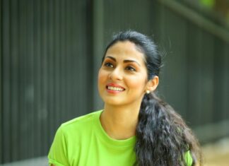 Sadha Instagram - Look at what’s coming than what’s gone! 💚 📷 @naveen_photography_official
