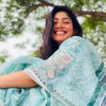 Sai Pallavi Instagram - Today means so much more to me than just a day that marks my birth. I’m so overwhelmed with gratitude and joy when I look at my years on earth. I’m grateful for this life, for the experiences, for the love, tears, joy, for my health, for my family and friends and YOU ALL. You’ve all made my life so beautiful. Thank you!!!🙏🏻 (this is an understatement) Bless me to be the best version of myself, to love selflessly and abundantly, to live a life that makes me happy of my existence❤