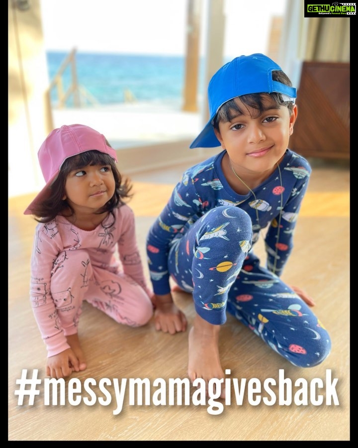 Sameera Reddy Instagram - Sunday Special Kya Hai?It’s #messymamagivesback wit @diydayalishka We support small businesses ❤️Google Form at my link in Bio 🙆🏻♀️ @cheercookieco is the place to be for yummy custom cookies🦋@little_learners_trove Saaniya and Seena curate vibrant & interactive resources for young minds 🦋@minimelonsco is a women run brand that makes clothes for kids using natural materials @milaya_lovefromnature Ishwarya’s brand has natural and herbal products🦋@labelmoonflower Malar sells ethnic wear for women at affordable range🦋@bubble_and_glory Vidhi is a student, singer & also runs her soap business with her mum🦋@aarshbyaarshna Aarshna makes handcrafted sustainable products like earrings & clay plates🦋@kvlresin Priyadarshini, a mum to 2 kids, makes handmade resin keychains🦋@bubblesandbathsoaps Ancella makes bath products like soaps, body wash, bath salts, candles, hair oils etc 🦋@s_r_u_t_e_e_z Sruthi runs an online clothing store with sarees & kurtis🦋@nisha.dugar.minis Nisha got her business idea while playing with her little one’s play dough🦋@moonlightscents.store Trisha makes eco friendly soywax candles which are non toxic 🦋@pelvicconcepts Divya is on a mission to recover and heal mothers from postpartum symptoms🦋@kshithi_clothing Kshithi’s clothing brand makes sustainable fashion for women @montessori_homeschooling_101 Stefie provides you with an in-depth guide to Montessori homeschooling🦋@maa_yol Mehala is a fashion designer turned bangle designer🦋@authenticweaves Mamatha deals in authentic handblock & handlooms promoting Indian artisans🦋@giggling.giraffe Sneha developed her kids wear brand with comfortable yet trendy clothes🦋