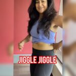 Sameera Reddy Instagram – My Tummy don’t Jiggle Jiggle😎It folds💃🏻Working hard to get fit and still loving all my jiggles too ! #momlife #fitnessfriday #bodypositive #selflove #imperfectlyperfect #reel ❤️