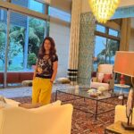 Sameksha Instagram - Your home tells the story of who you are and be a collection of what you love. #interiordesign #architecture #interiors #homedecor #luxuryhomes @archdigestindia @elledecorindia @dwellmagazine #sentosa #singapore Sentosa Cove