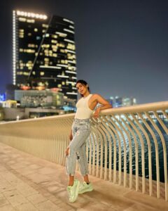 Samyuktha Hegde Instagram - She’s whiskey in a tea cup, You won’t be able to keep up! . . . #abudhabi #travel #yallahabibi Abu Dhabi, United Arab Emirates
