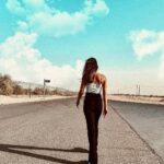 Samyuktha Hegde Instagram - Sometimes you find yourself in the middle of nowhere And sometimes in the middle of nowhere, you find yourself! #abudhabi #travel #alonebutnotlonely Abu Dhabi, United Arab Emirates