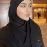 Sana Khan Instagram - Prayer room for ladies @fairmontmakkah (S2) It’s so nice n peaceful here 😍 Considering it’s so hot here it’s easy for senior citizens to pray here in cool temperature. I honestly loved this space to had to mention it 🌺 May Allah call us back soon 🤲🏻 Abaya @hayabysanakhan #sanakhan #anassaiyad #makkah #madina #umrah #alhamdulillah Makkah Clock Royal Tower, A Fairmont Hotel