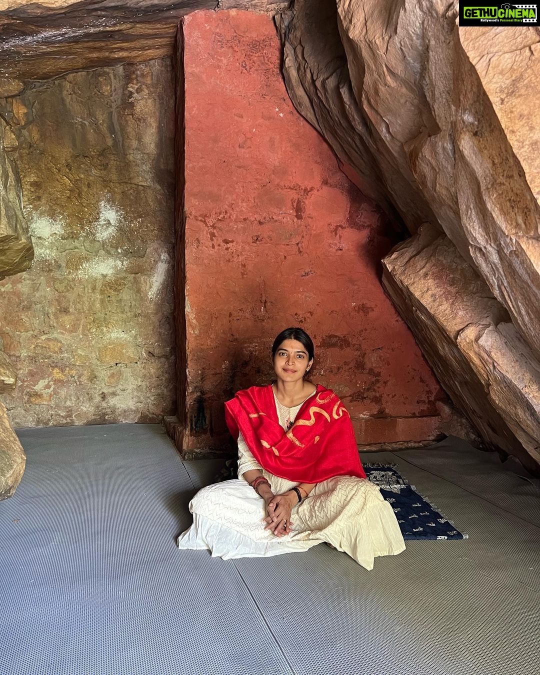Sanchita Shetty Instagram - Itβs been an exactly a month.. Blissful moment & blessed to be in πππππππππ ππππππβs CAVE April 7th on my birthday ππ The Best birthday gift to myself Must visit to witness the miracles πβ€οΈ #mahavatarbabaji #faith #trust #gurus #guidence #peace #love #sanchita #sanchitashetty #spreadlovepositivity β€οΈ
