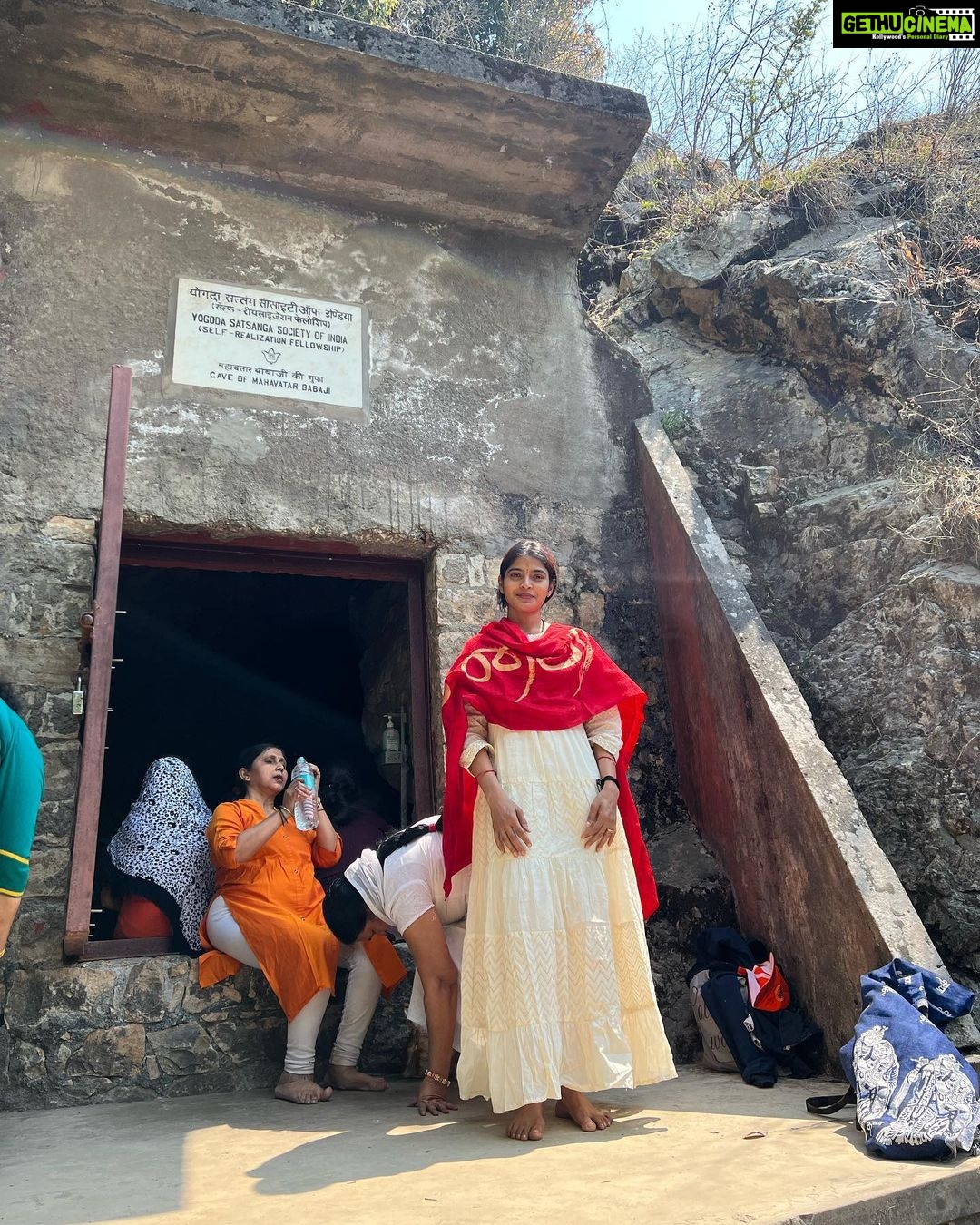 Sanchita Shetty Instagram - Itβs been an exactly a month.. Blissful moment & blessed to be in πππππππππ ππππππβs CAVE April 7th on my birthday ππ The Best birthday gift to myself Must visit to witness the miracles πβ€οΈ #mahavatarbabaji #faith #trust #gurus #guidence #peace #love #sanchita #sanchitashetty #spreadlovepositivity β€οΈ