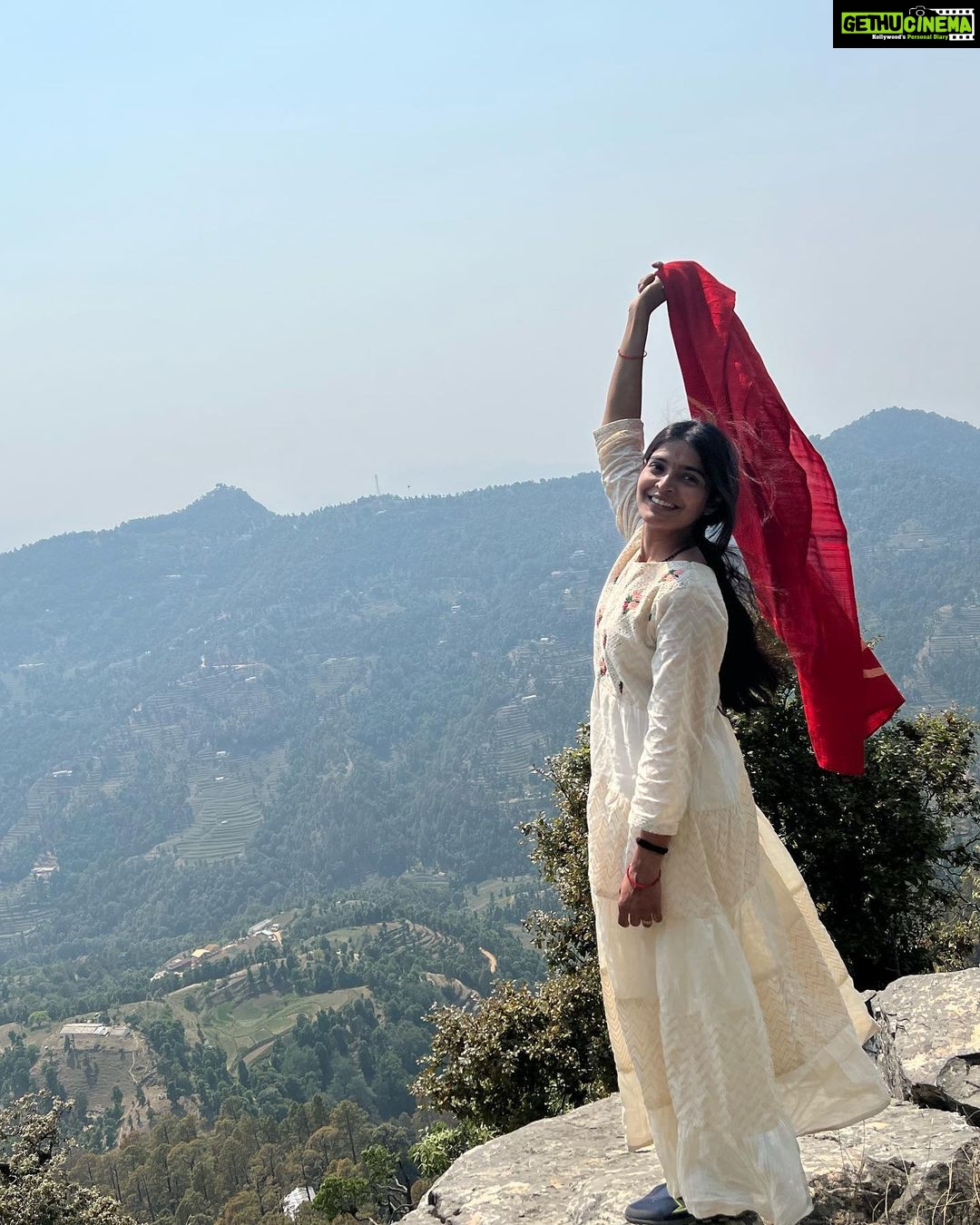 Sanchita Shetty Instagram - Itβs been an exactly a month.. Blissful moment & blessed to be in πππππππππ ππππππβs CAVE April 7th on my birthday ππ The Best birthday gift to myself Must visit to witness the miracles πβ€οΈ #mahavatarbabaji #faith #trust #gurus #guidence #peace #love #sanchita #sanchitashetty #spreadlovepositivity β€οΈ