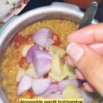 Sangeetha Bhat Instagram – Aloogadde eerulli huli/sambar. My style.🫶🏻🫶🏻😻

#sangcooks #sangeethabhat #sangeethabhatsudarshan #actress #sangeethabhatreels #sambarrecipe Bangalore, India