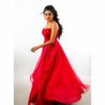 Sangeetha Bhat Instagram - A beautiful day begins with a beautiful mindset. Mua- @uniquemakeover_by_nethrarajesh Photography & Studio- @lohitrajkumar @crushstudios.lrk Couture- @vastra_villa_by_ashwini Jewellery- @vishaki.rentjewellery Hair- @magical_makeover_by_anitha Inframe- @sangeetha_bhat #actress #actresstheunknown #sangeethabhat #sangeethabhatsudarshan #redgown #photoshoot Bangalore, India