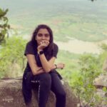 Sangeetha Bhat Instagram – Makalidurga trek photo dump part1🫰🏻🫰🏻🫶🏻🫶🏻🥰🥰

#sangeethabhat #sangeethabhatsudarshan #actress #naturelover #makalidurga #trek #photodump #monsoontrek #karnataka MakaliDurga Hills