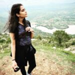 Sangeetha Bhat Instagram – Makalidurga trek photo dump part1🫰🏻🫰🏻🫶🏻🫶🏻🥰🥰

#sangeethabhat #sangeethabhatsudarshan #actress #naturelover #makalidurga #trek #photodump #monsoontrek #karnataka MakaliDurga Hills