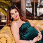 Sanjjanaa Instagram – 👗 @chandangowda_official 
@prettify_makeover 💄
💄 products by @official_dermacol_india 
@gawkygooseofficial location partners .
Hair styled by 💇‍♀️
@makeover_by_bhavyagowda6 
📸 @happeningpixels Gawky Goose