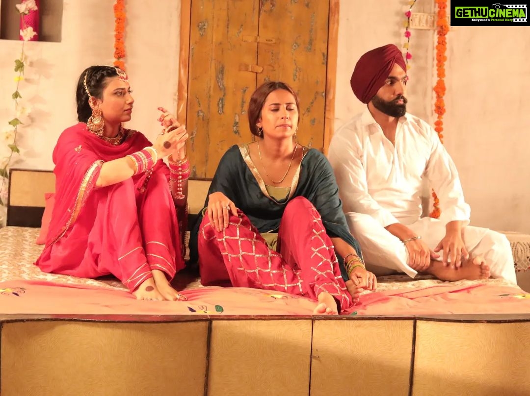 Sargun Mehta Instagram - 2ND WEEK DE DHAMAAKE 💥💥💥 #SAUNKANSAUNKNE running BLOCKBUSTERLY in theatres near you.. @ammyvirk @nimratkhairaofficial