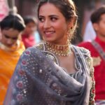 Sargun Mehta Instagram – 😍😍 Seebo te Kirana 
Thanks for your love #saunkansaunkne