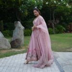 Sargun Mehta Instagram – Saunkan saunkne is now 40 cr plus in just 10 days .. cant keep calm 💕💕

Wearing @anjumodi 
Styled by – @d_devraj