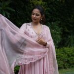 Sargun Mehta Instagram - Saunkan saunkne is now 40 cr plus in just 10 days .. cant keep calm 💕💕 Wearing @anjumodi Styled by - @d_devraj