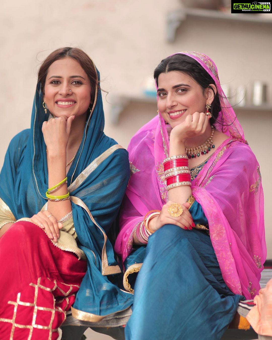Sargun Mehta Instagram - Seebo te Kirna β€οΈπ Saunkan Saunkne 3rd week Running blockbusterly in theatres near you πΈπΈ