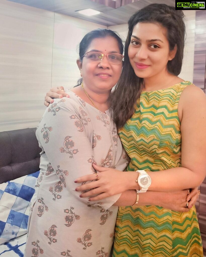 Satna Titus Instagram - Happy Birthday I am blessed to have you as my mum. May God Bless you with health,love and happiness in your life♥️