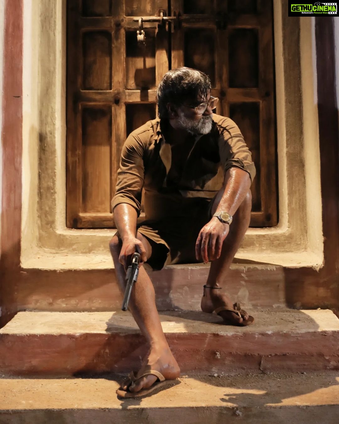 Selvaraghavan - 40.3K Likes - #sangaiah
#SaaniKaayidhamOnPrime