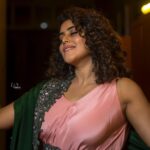 Shamna Kasim Instagram - My life My rules My attitude…. Styled by @officialanahita Outfit: @justlikethatbyanju Earrings: @accessoriesbyanandita Pic: @v_capturesphotography Hairstylist: @hairartistpoojagupta Personal staff: @tharikreshma625