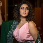 Shamna Kasim Instagram - My life My rules My attitude…. Styled by @officialanahita Outfit: @justlikethatbyanju Earrings: @accessoriesbyanandita Pic: @v_capturesphotography Hairstylist: @hairartistpoojagupta Personal staff: @tharikreshma625
