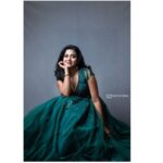 Shilpa Manjunath Instagram – 🤗

📸: @santosh_ranal_photography 
👗: @anyracouture 
💄: @aadhyaraajmakeupartist1 
#anyracouture #shilpamanjunath