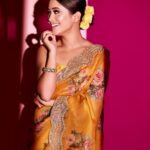 Shivangi Joshi Instagram – 🌻

💄MUA , Hair & Styling :- 
@nehaadhvikmahajan
.
📸:- @amitkhannaphotography
.
👗Outfit:- @neerusindia
.
💍Jewellery:- @khuranajewelleryhouse