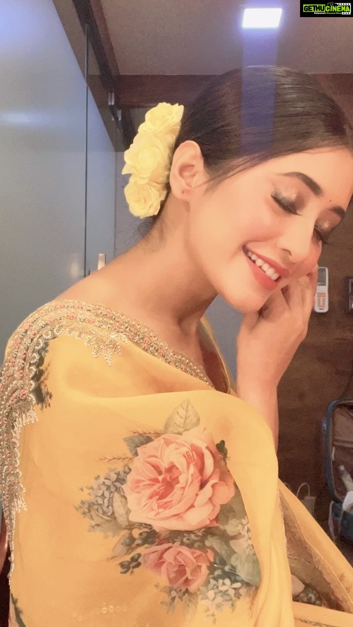 Shivangi Joshi Instagram - #yourbridgertonname #trendingreels #reelsinstagram #reelitfeelit