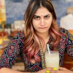 Shivani Narayanan Instagram - Vegan Cold Coffee faces 🤤 #bareface Hair And Nail makeover @zazzlesalons