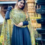Shivani Narayanan Instagram - Only happiness for life ❤️ #templevibes Outfit @yaradesigners Kerala