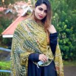 Shivani Narayanan Instagram - Only happiness for life ❤️ #templevibes Outfit @yaradesigners Kerala