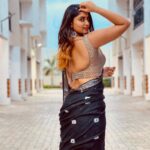 Shivani Narayanan Instagram - Ambivert 🖤