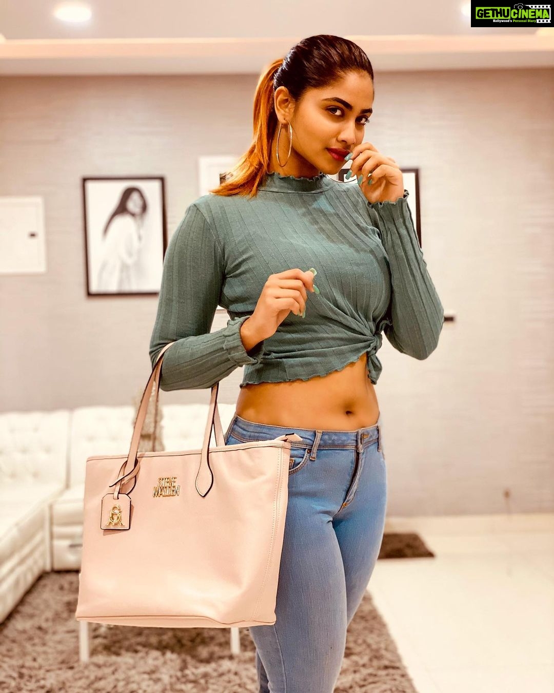 Shivani Narayanan Instagram - Look the World straight in the Face 🤍