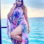 Shivani Narayanan Instagram - Take me Back 🔥 Wearing @sidneysladen Maldives