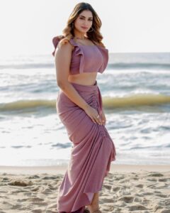 Shivani Narayanan Instagram - She dreams of the Ocean 🧜‍♀️ Photography @kiransaphotography Makeup and Hair @makeupbywanshazia Stylist @shreshta_iyer Designer @renasci.in PR @teamaimpro