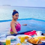 Shivani Narayanan Instagram - Hello Weekend ❤️ #floatingbreakfast