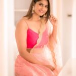 Shivani Narayanan Instagram - 🌸 📸 @camerasenthil Outfit @chakrabortymukta