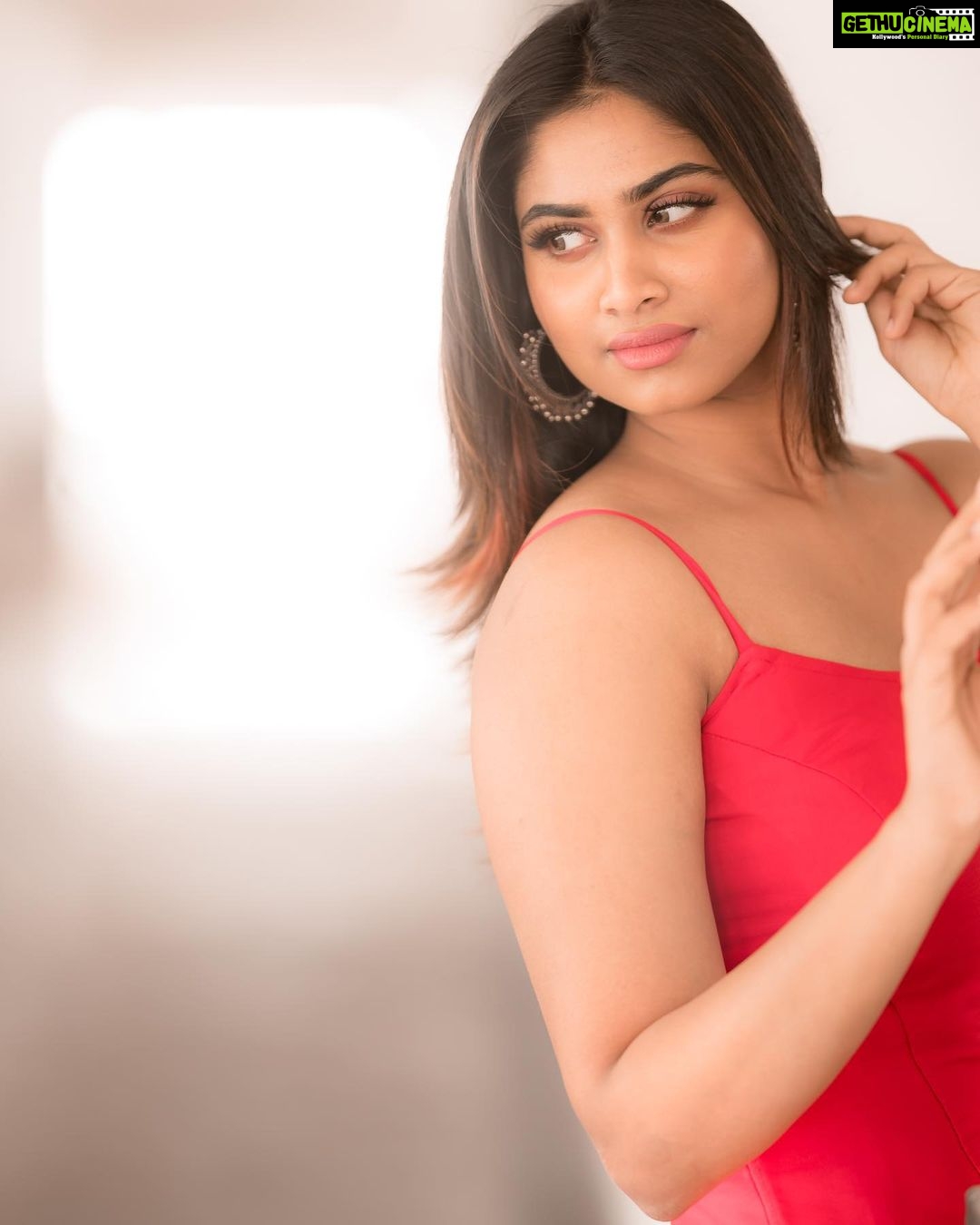 Shivani Narayanan - 301.5K Likes - ❤️
📸 @camerasenthil
👗 @chakrabortymukta