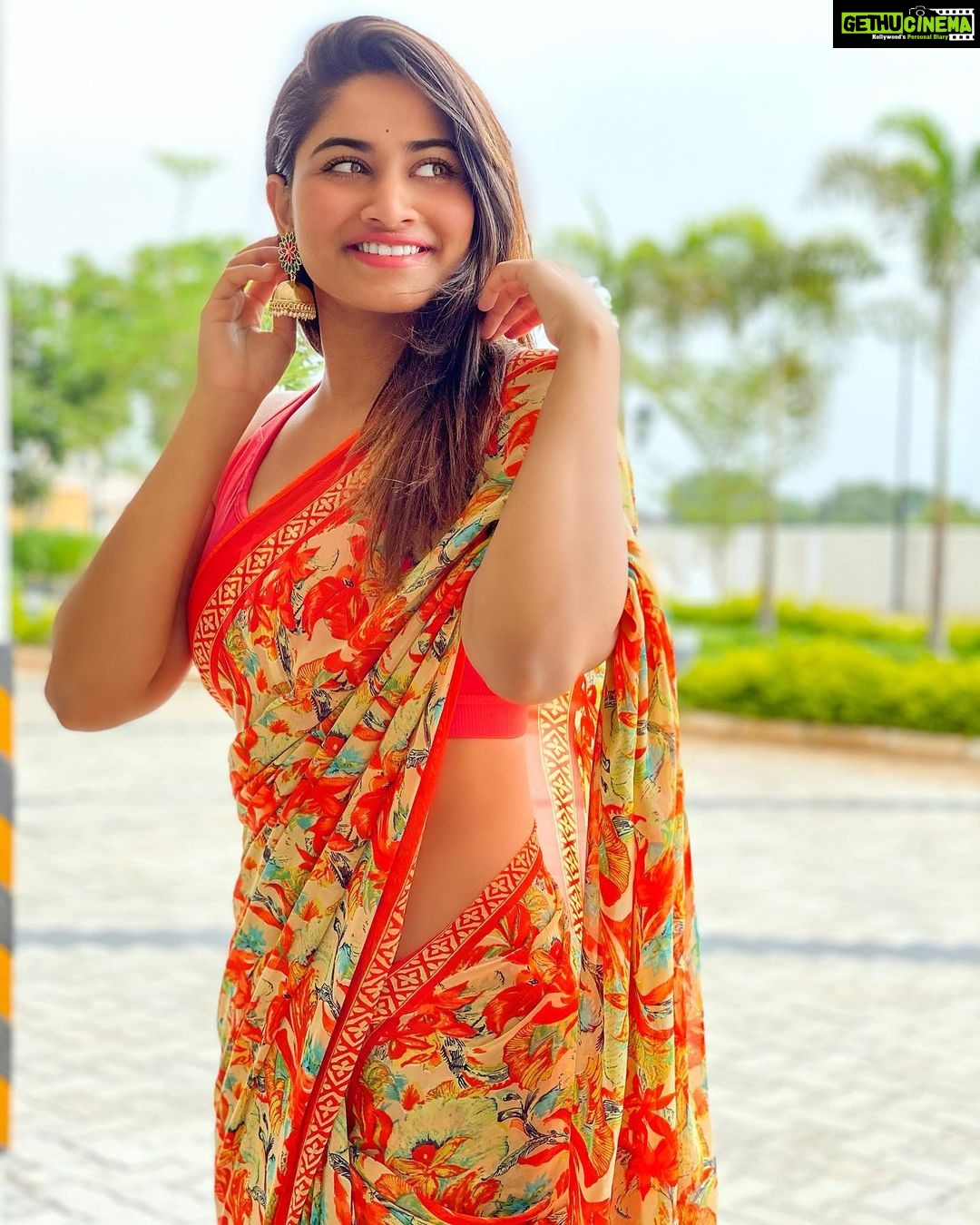 Shivani Narayanan Instagram - Orange’uuu Mittai ❤️