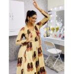 Shivani Narayanan Instagram - #gendhaphool ❤️🏠