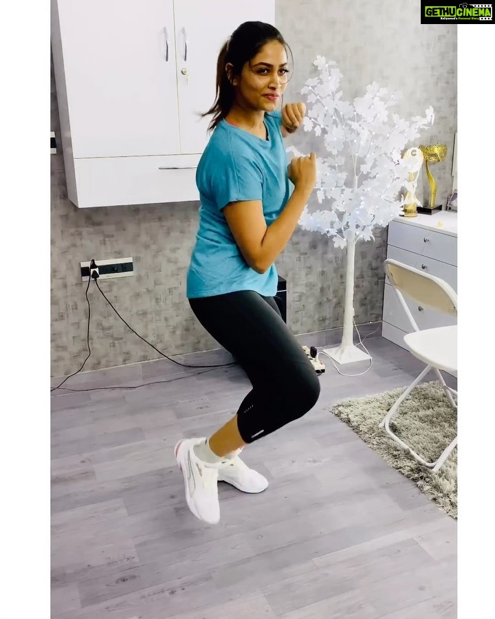 Shivani Narayanan Instagram - Vaathi Coming 🏠❤️ .. 1/21