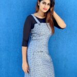 Shivani Narayanan Instagram - Sun is Shining , Weather is Sweet and Dreams are made of Sun n Sand 🌎♥️... Some Where on Earth