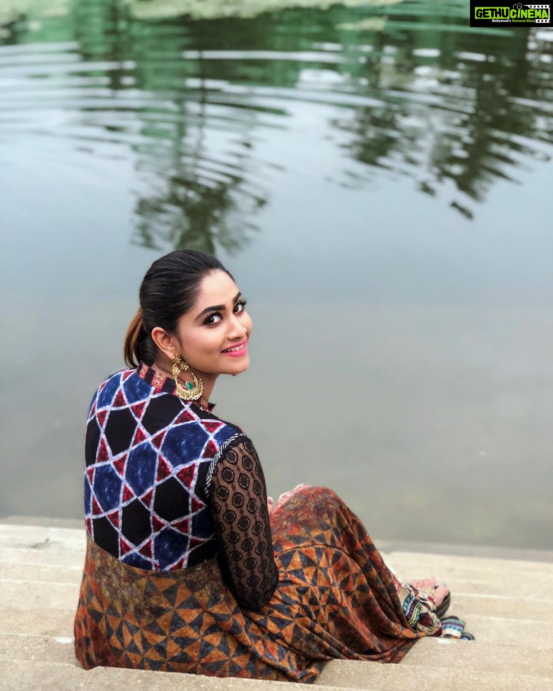 Shivani Narayanan Instagram - Happy Sunday all ❤️❤️ ..