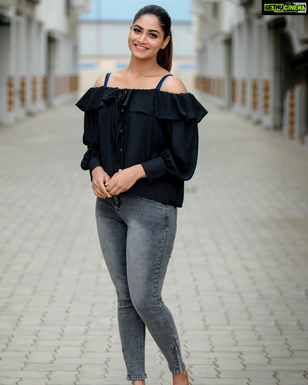 Shivani Narayanan Instagram - 📸 @kiransaphotography